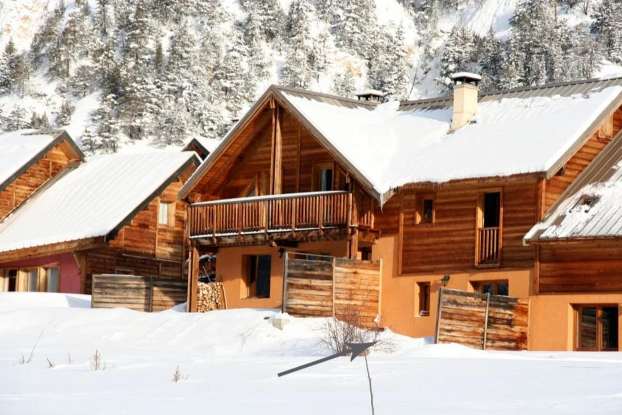 Le Gouroùn Hameau des Chazals Nevache Hautes Alpes Esterno foto