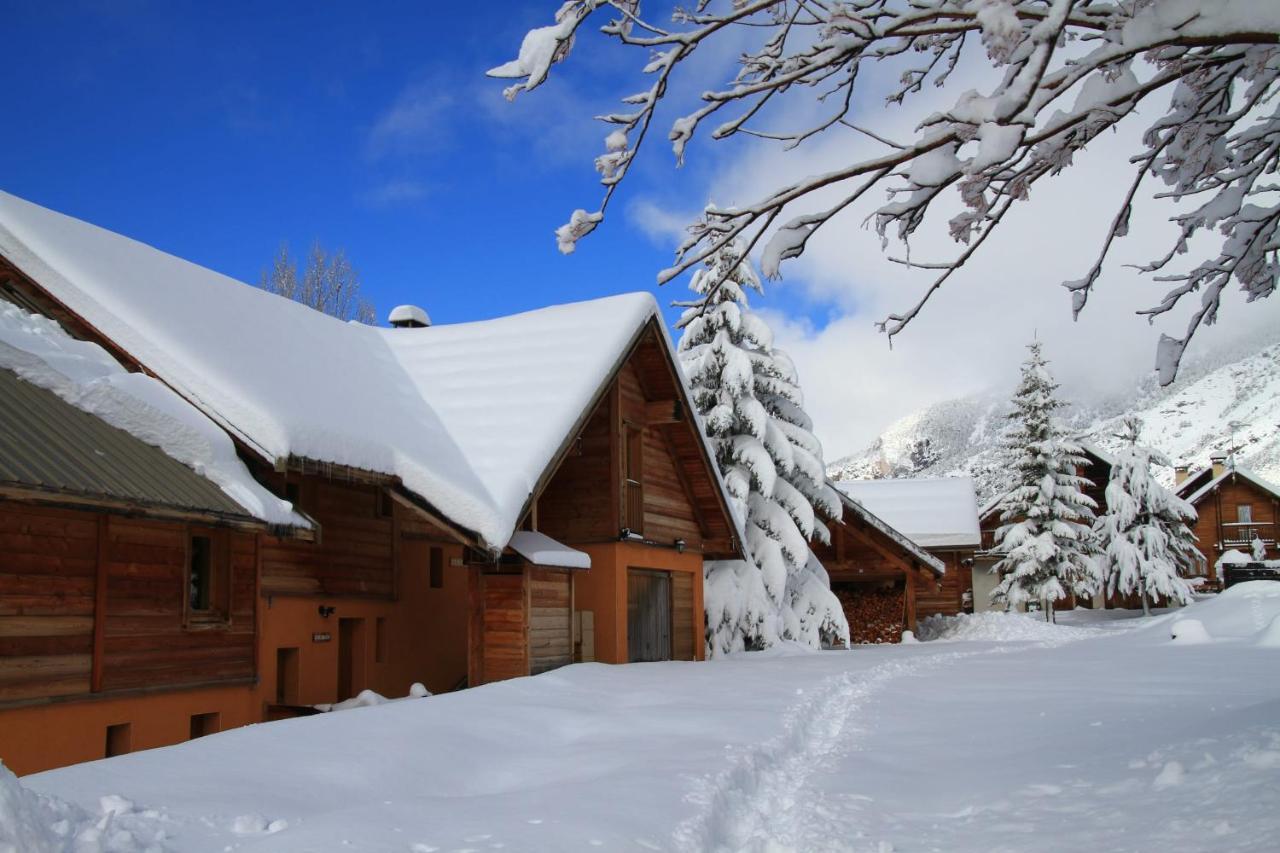 Le Gouroùn Hameau des Chazals Nevache Hautes Alpes Esterno foto