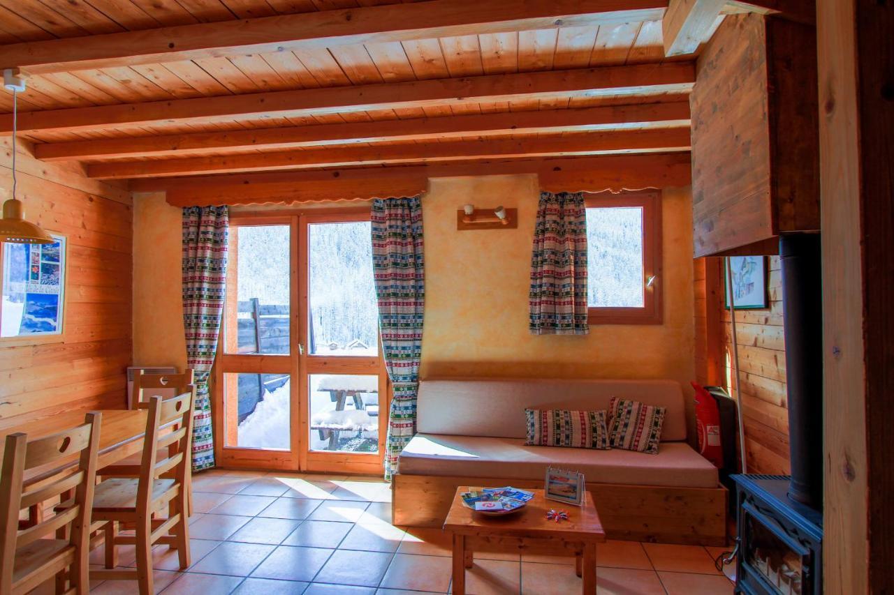 Le Gouroùn Hameau des Chazals Nevache Hautes Alpes Esterno foto